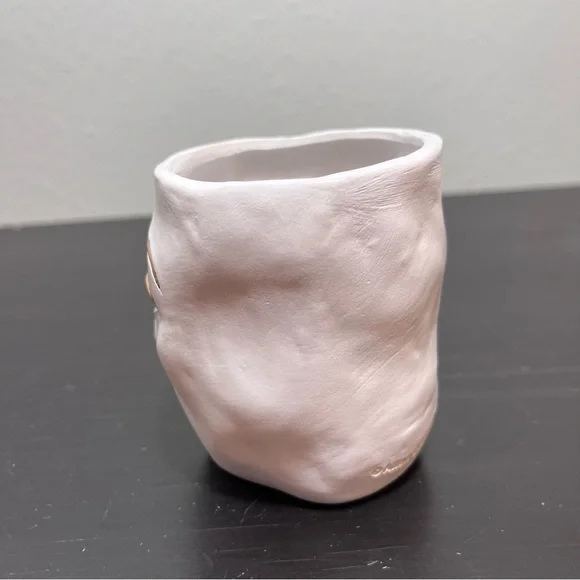 Artistic Baby Modern Face Planter in White and Brown by Michelle Allen - Picture 3 of 13